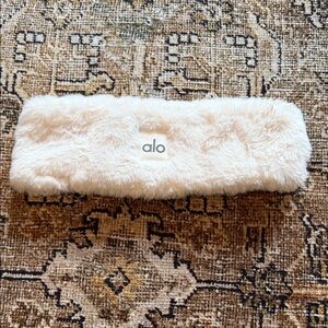 ALO Yoga Cream Headband